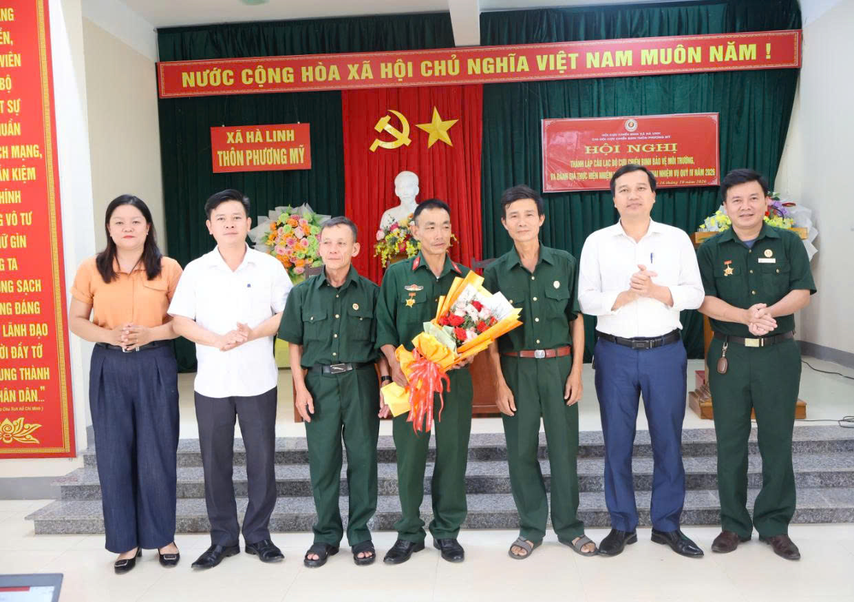 Chi hội Cựu Chiến binh thôn Phương Mỹ, xã Hà Linh ra mắt Câu lạc bộ “Cựu Chiến binh bảo vệ môi trường”