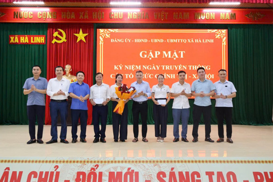 Xã Hà Linh tổ chức gặp mặt, chúc mừng kỷ niệm ngày truyền thống các tổ chức chính trị - xã hội