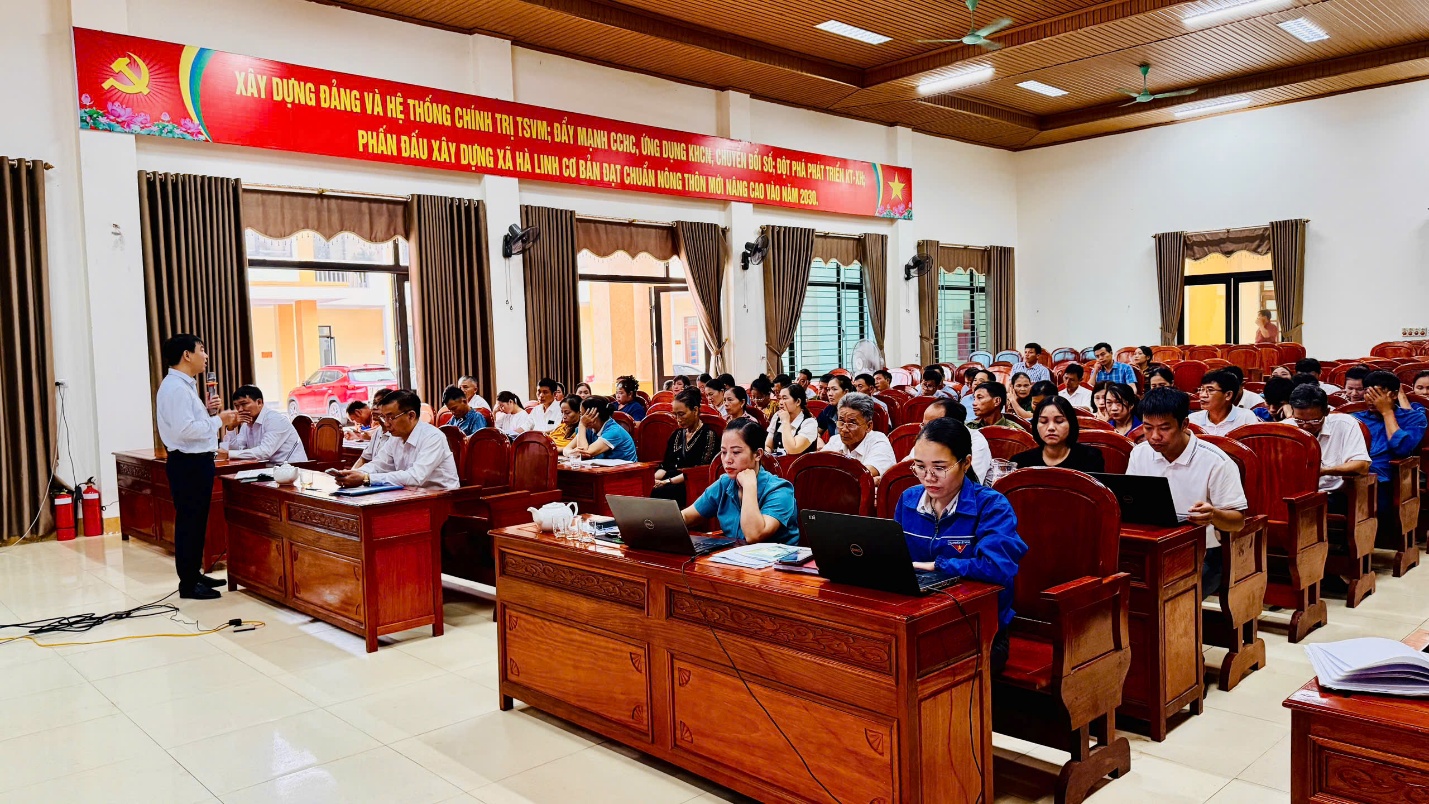 Đẩy mạnh công tác nâng cao kỹ năng chuyển đổi số trên địa bàn xã Hà Linh 